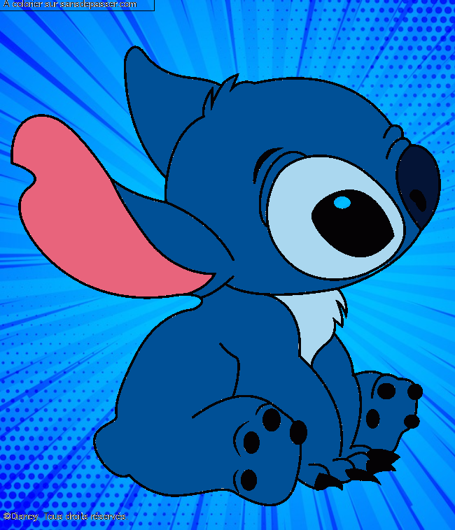 Stitch assis par un invité